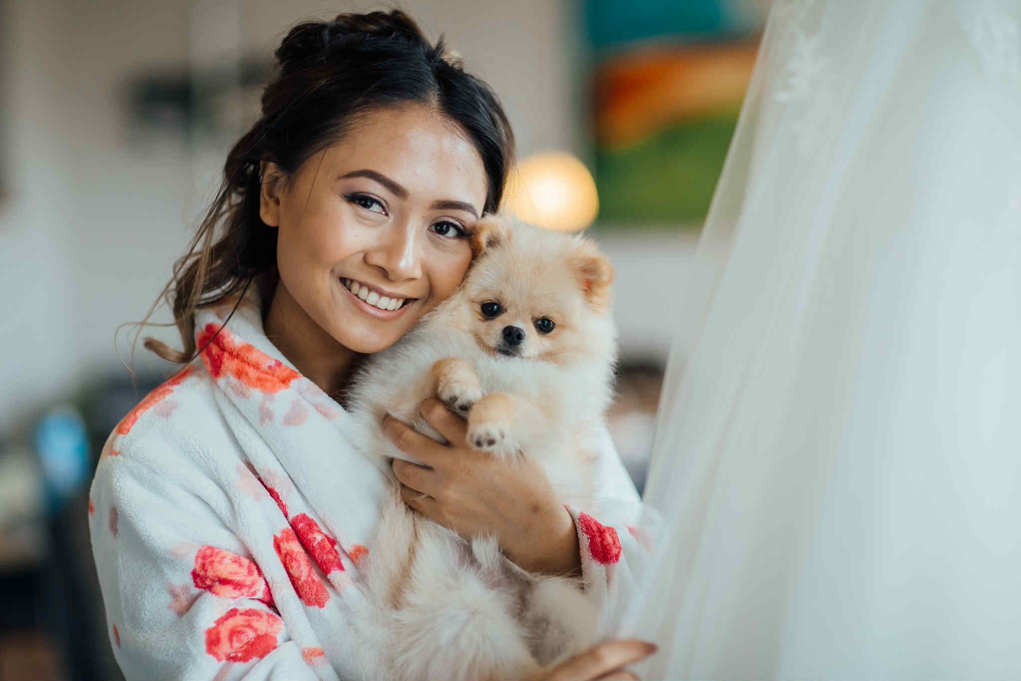 Bruden: Nitnoj og hennes Pomeranian